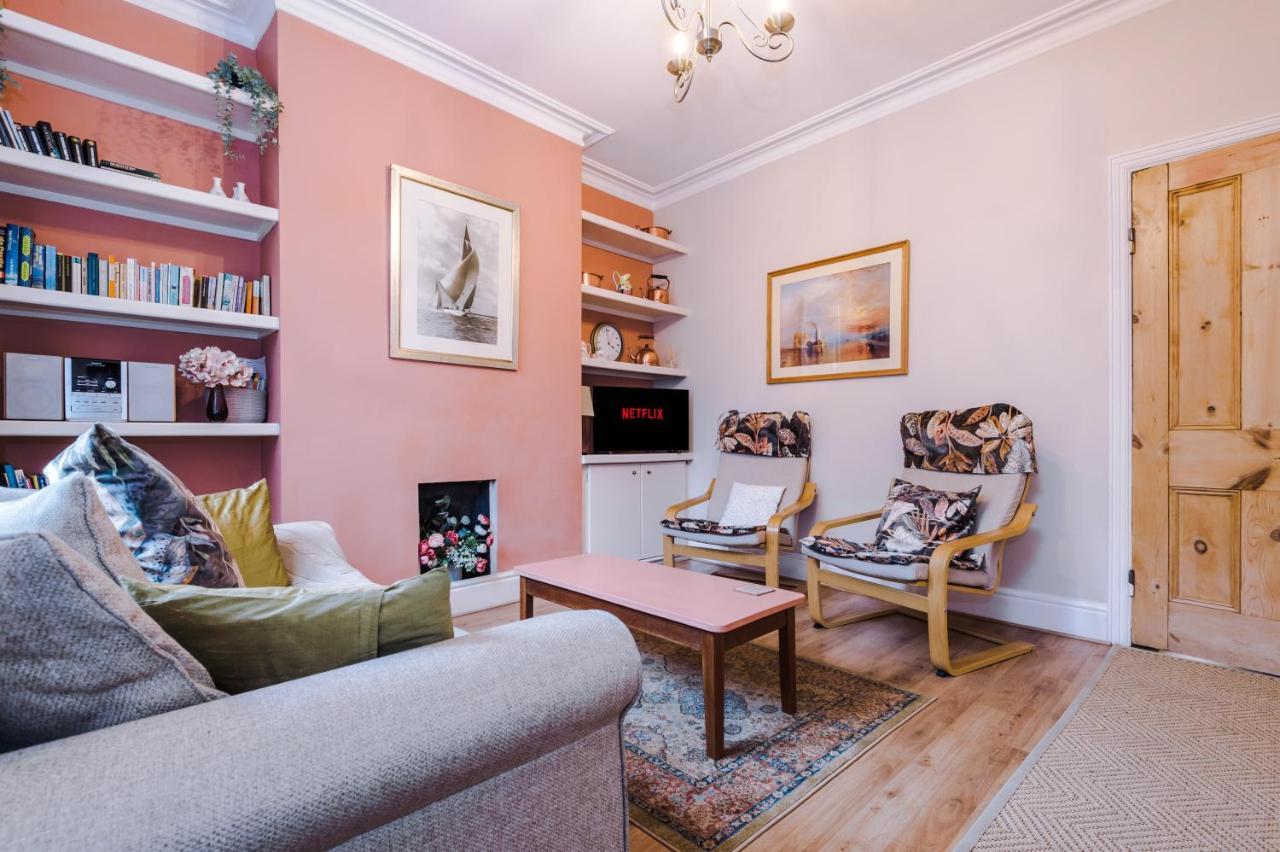 Cosy House With Garden & Parking, Sheffield 빌라 외부 사진