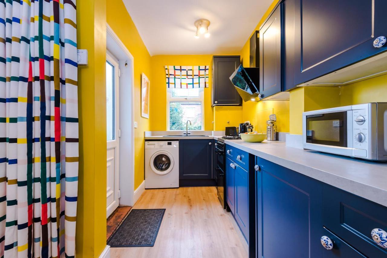 Cosy House With Garden & Parking, Sheffield 빌라 외부 사진