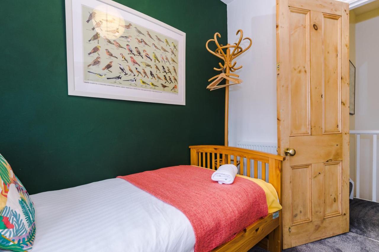 Cosy House With Garden & Parking, Sheffield 빌라 외부 사진